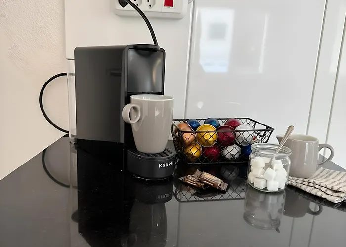 Modernes, Renoviertes Naehe Dem Zentrum Kostenloses Parken Apartman